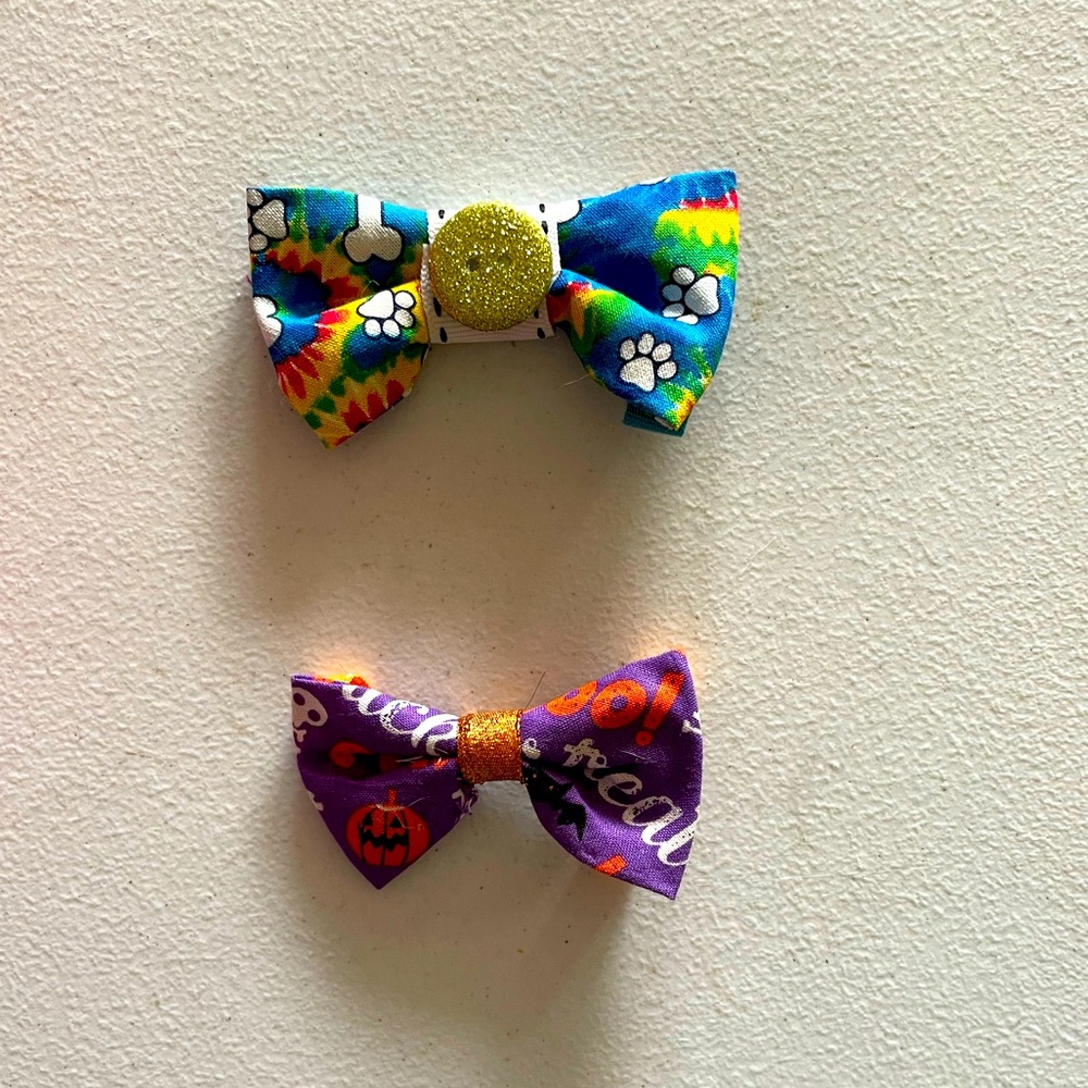 Dog Collar Bow Ties: 2